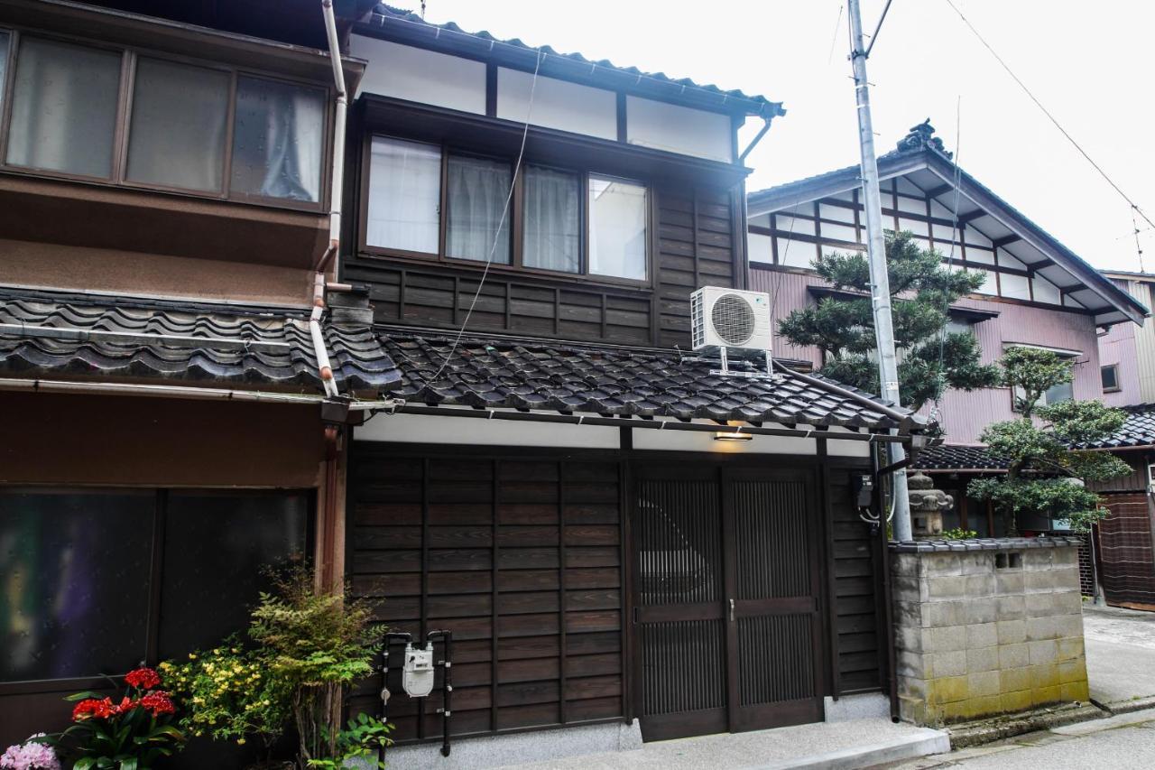 Villa Kaga House Kanazawa Exterior foto